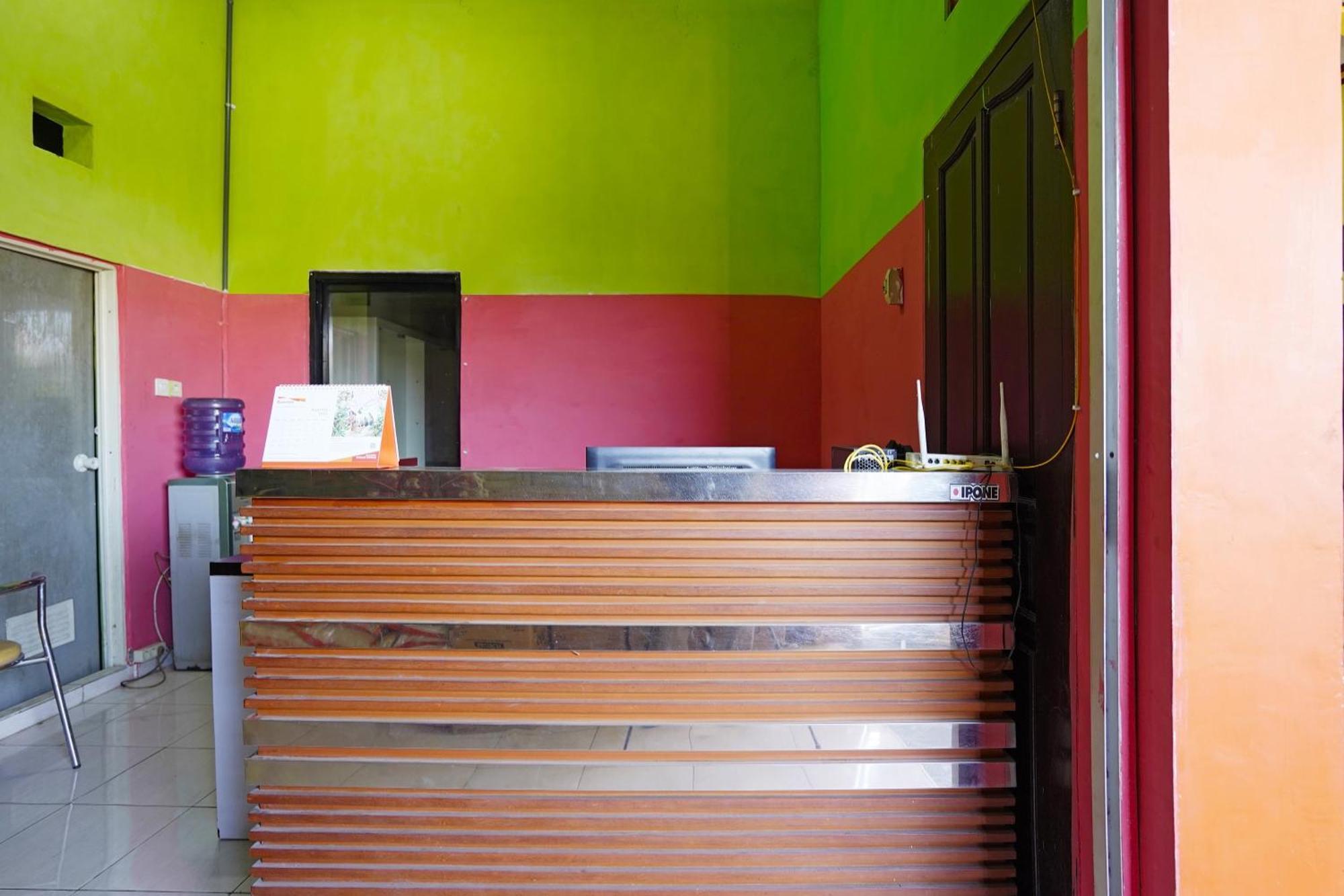 Oyo 91583 D'Cost Green Syariah Brebek Exterior foto
